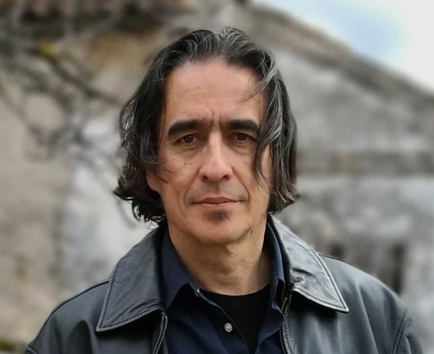 Profilna fotografija: Carlos Pascual